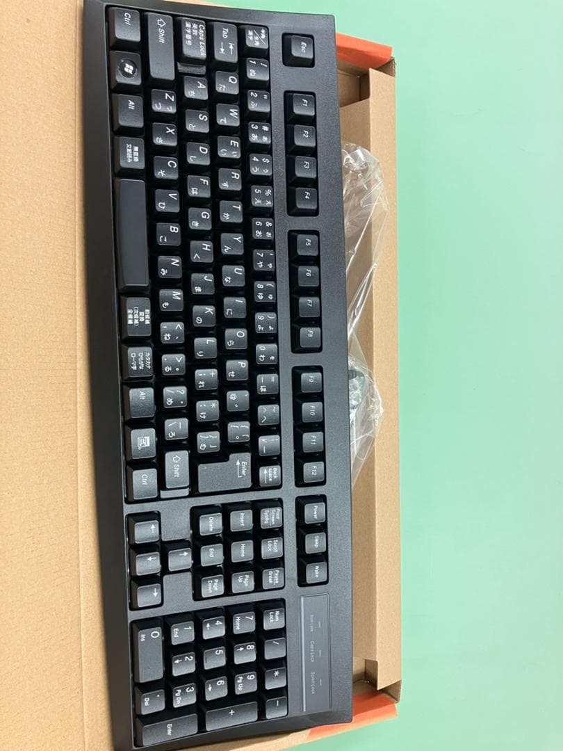 【未使用】USB キーボード　４個　美品　K297 エレコム