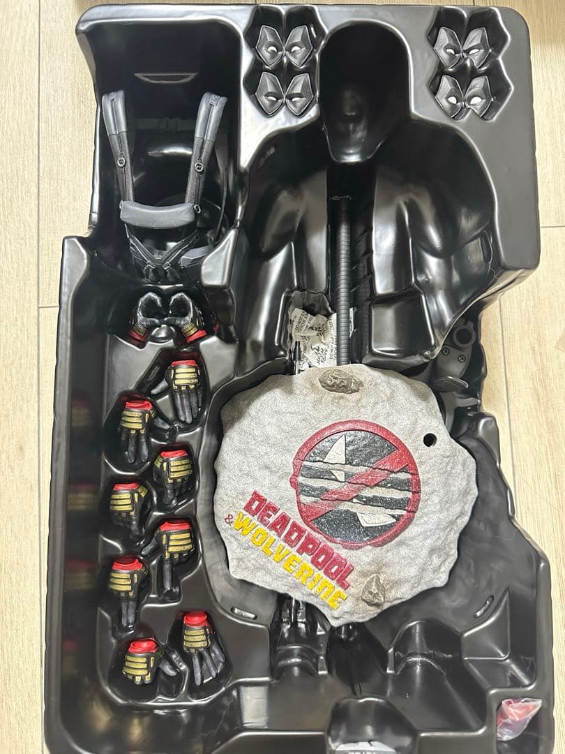 ホットトイズ　デッドプール　ボーナスアクセサリー付き　スペシャルエディション