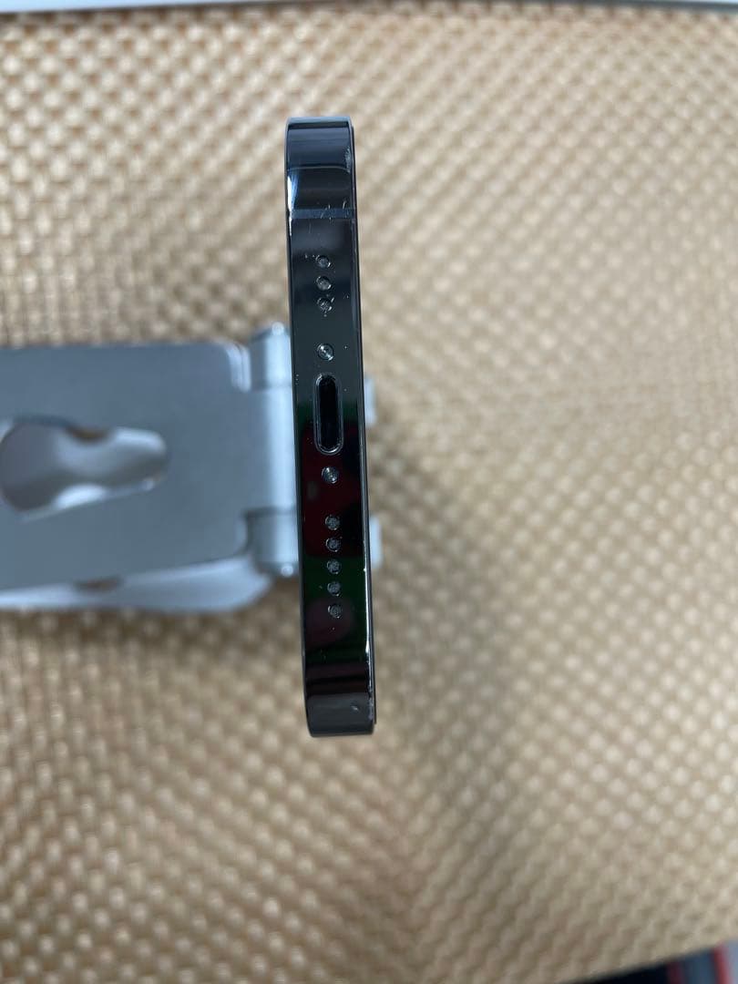 iPhone 12 Pro 128 GB グラファイトSIMフリー【8204】