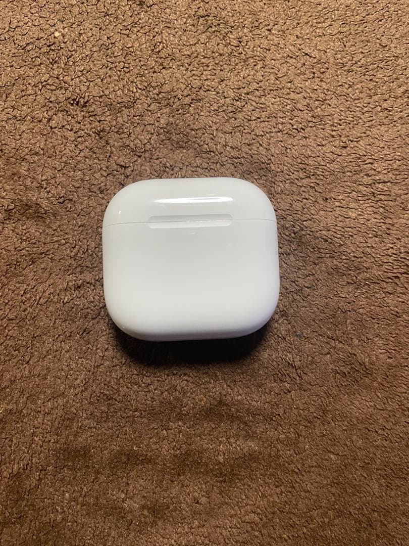 AirPods4ケースのみ