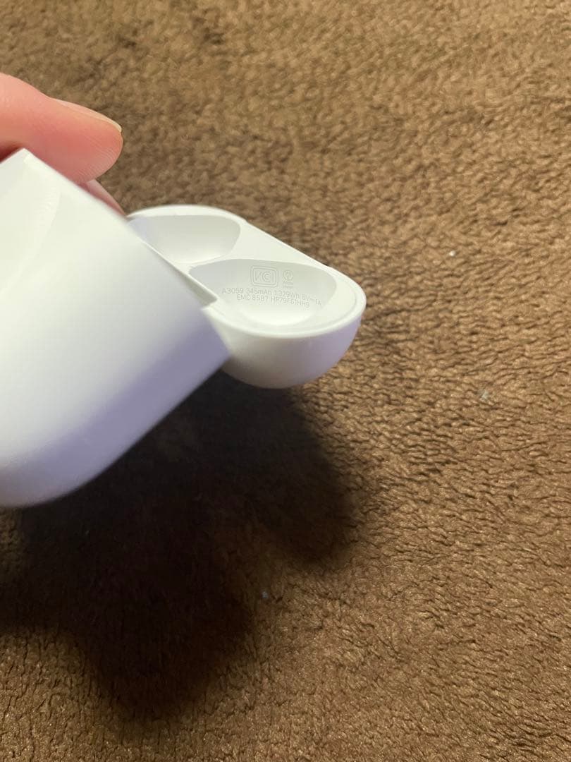 AirPods4ケースのみ