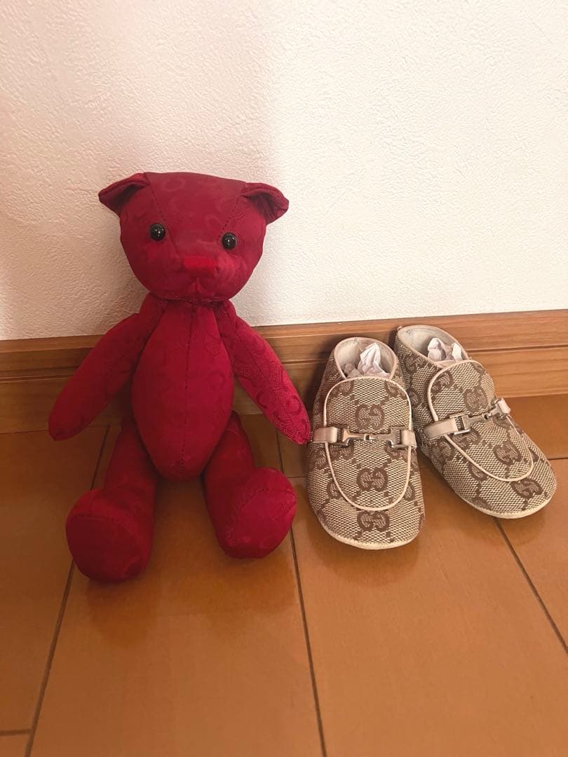 GUCCIベビーファーストシューズ＆CELINEロゴベアー♡