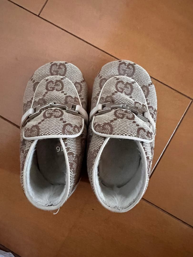 GUCCIベビーファーストシューズ＆CELINEロゴベアー♡