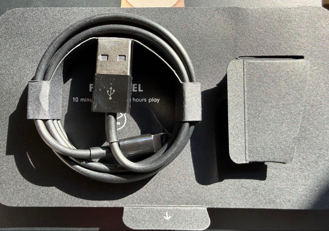 beats solo pro ワイヤレス　ノイズキャンセリング　ヘッドフォン美品