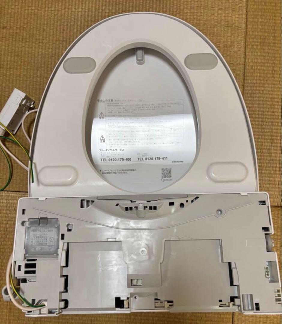 大幅値下げ！【未通水展示品　一部部品なしCW-KA32】LIXILシャワートイレ