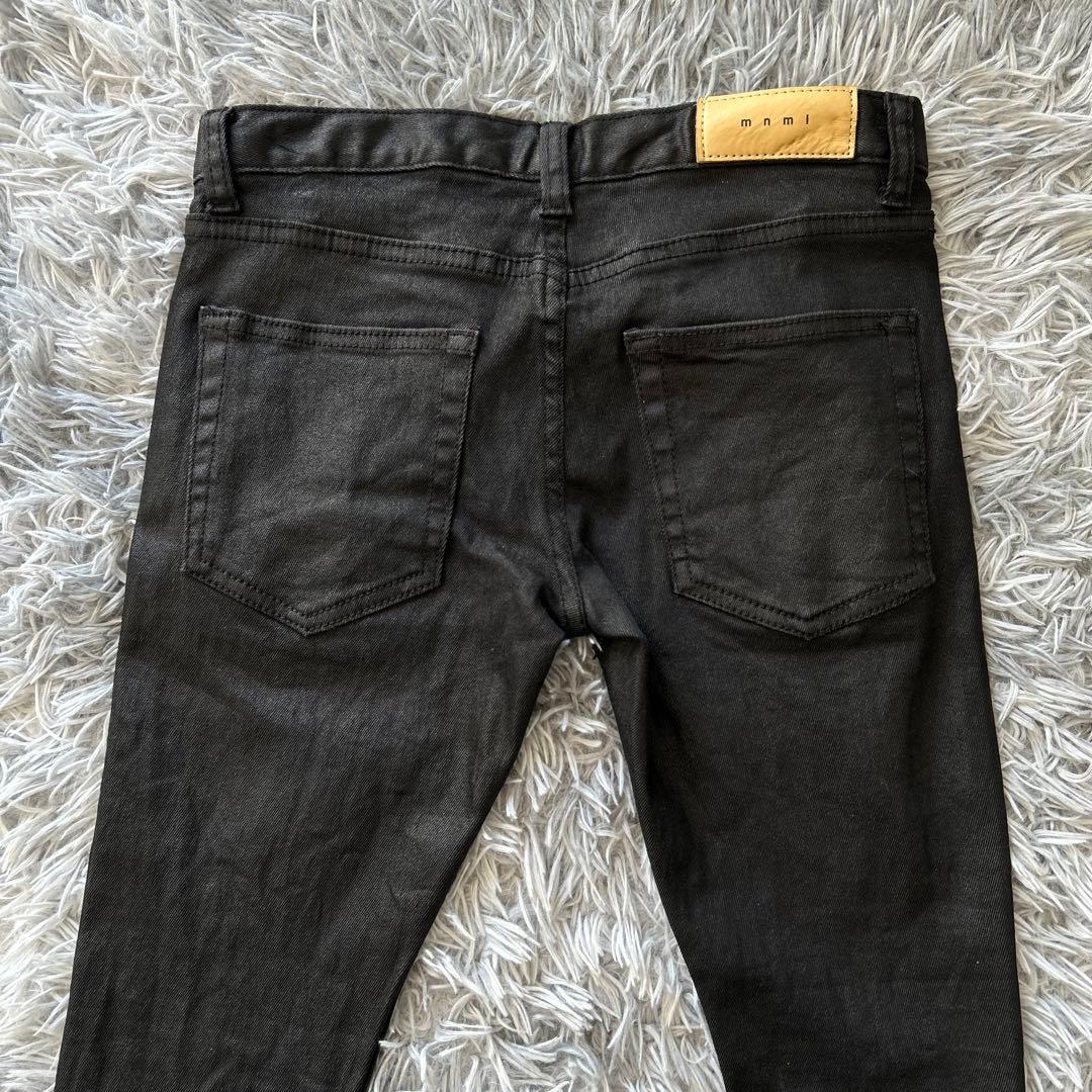 ミニマル mnml ブラック コーティング スキニーデニム 裾 ジッパー ボタン