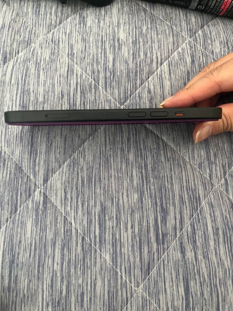 iPhone15 128 バッテリー94%