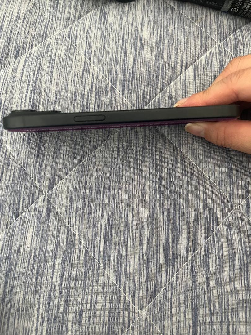 iPhone15 128 バッテリー94%