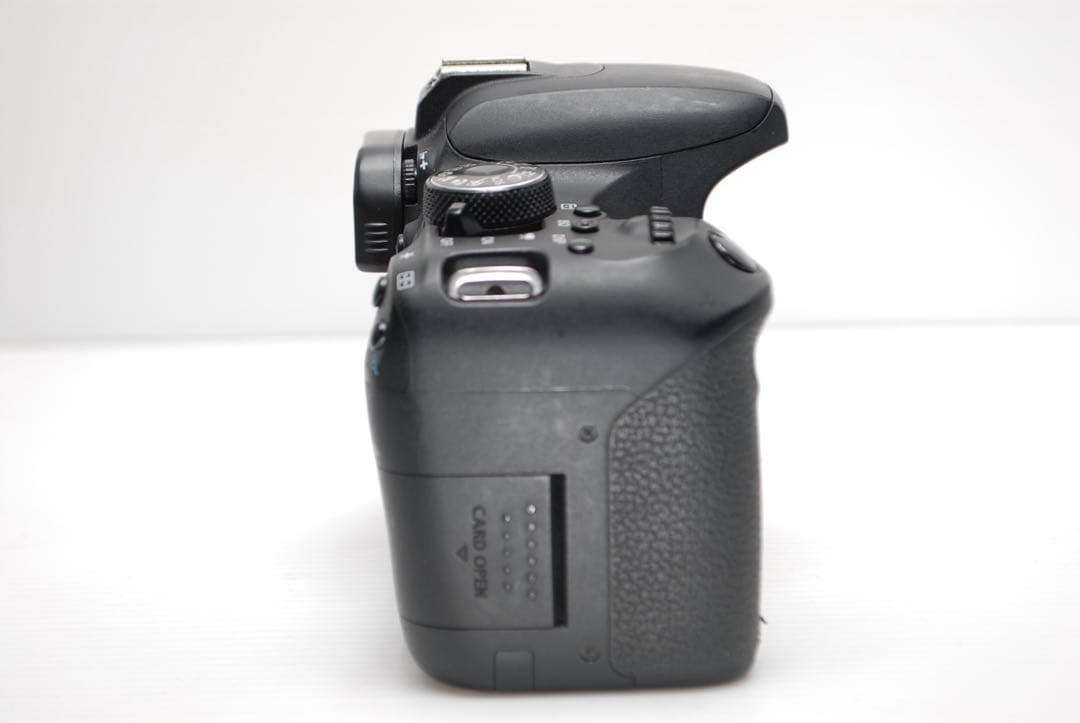 ❤️スポーツ観戦や旅行に❤️Canon kiss X9i 最強カメラ 極美品