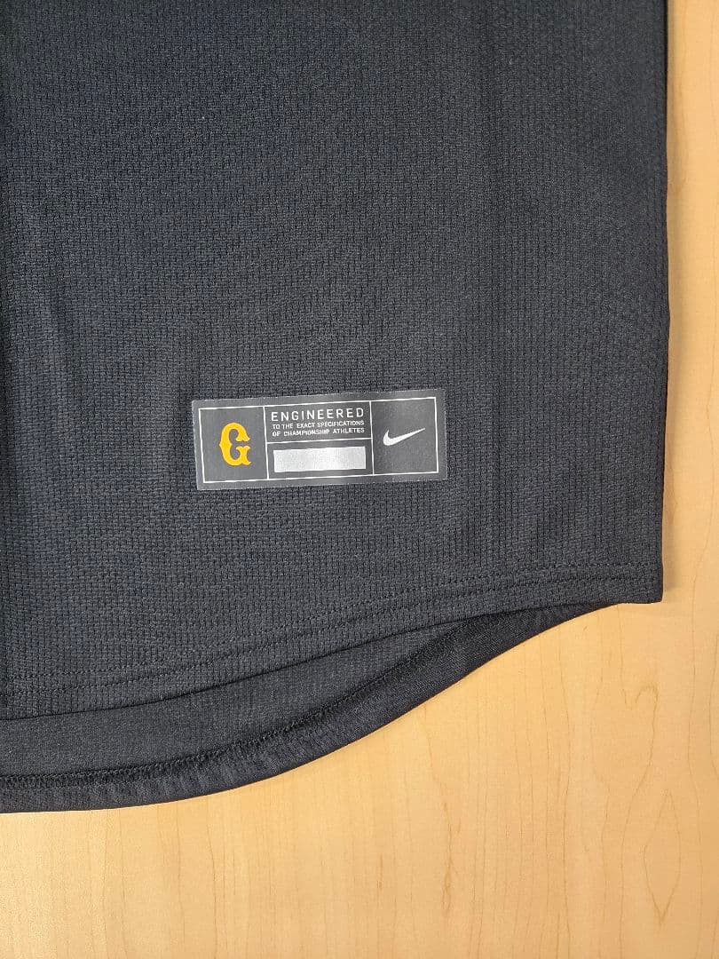 【まるねこ】読売ジャイアンツ　岡本和真 ユニフォームNIKE Mサイズ