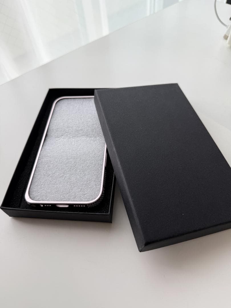 【値下げ】ピンク ストーン装飾 バンパーフレーム