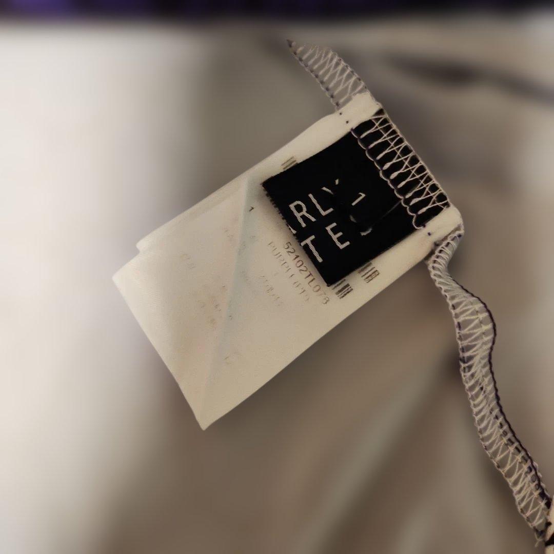 パーリーゲイツのRG ブドウ柄 紫色 シャツとフリルスカート