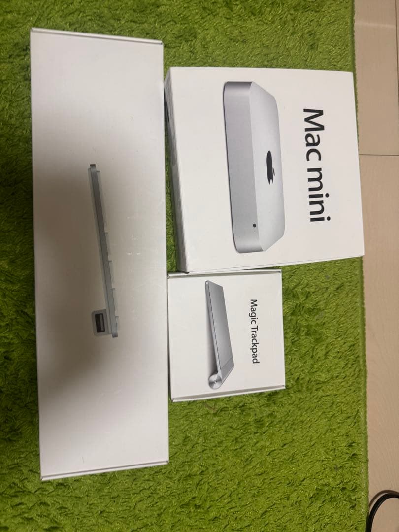 Mac mini A1347 トラックパッドキーボードVGAアダプタ付