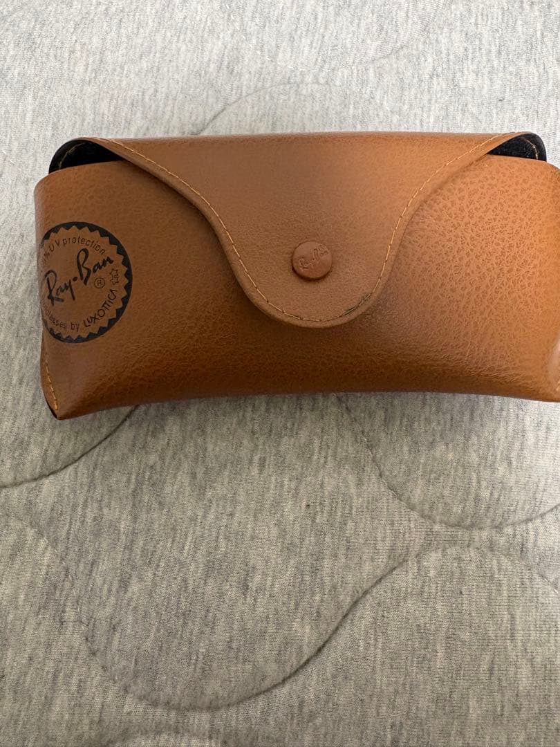 Ray-Ban ブラックグラデーションサングラス RB 4258-F