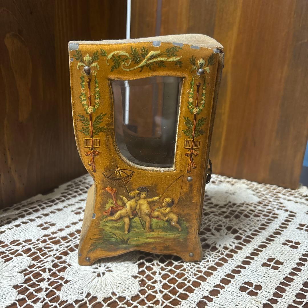 ブラックフライデー　セダンチェアー型ジュエリーケース