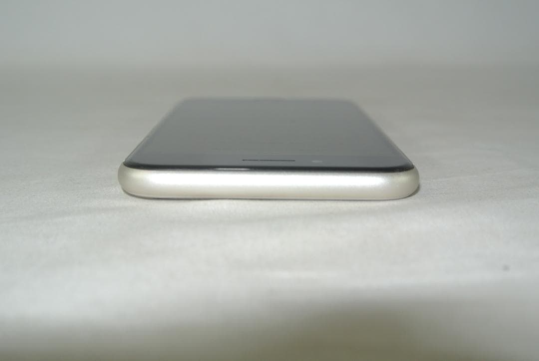 Apple iPhoneSE(第3世代)128GB SIMフリーMMYG3J/A