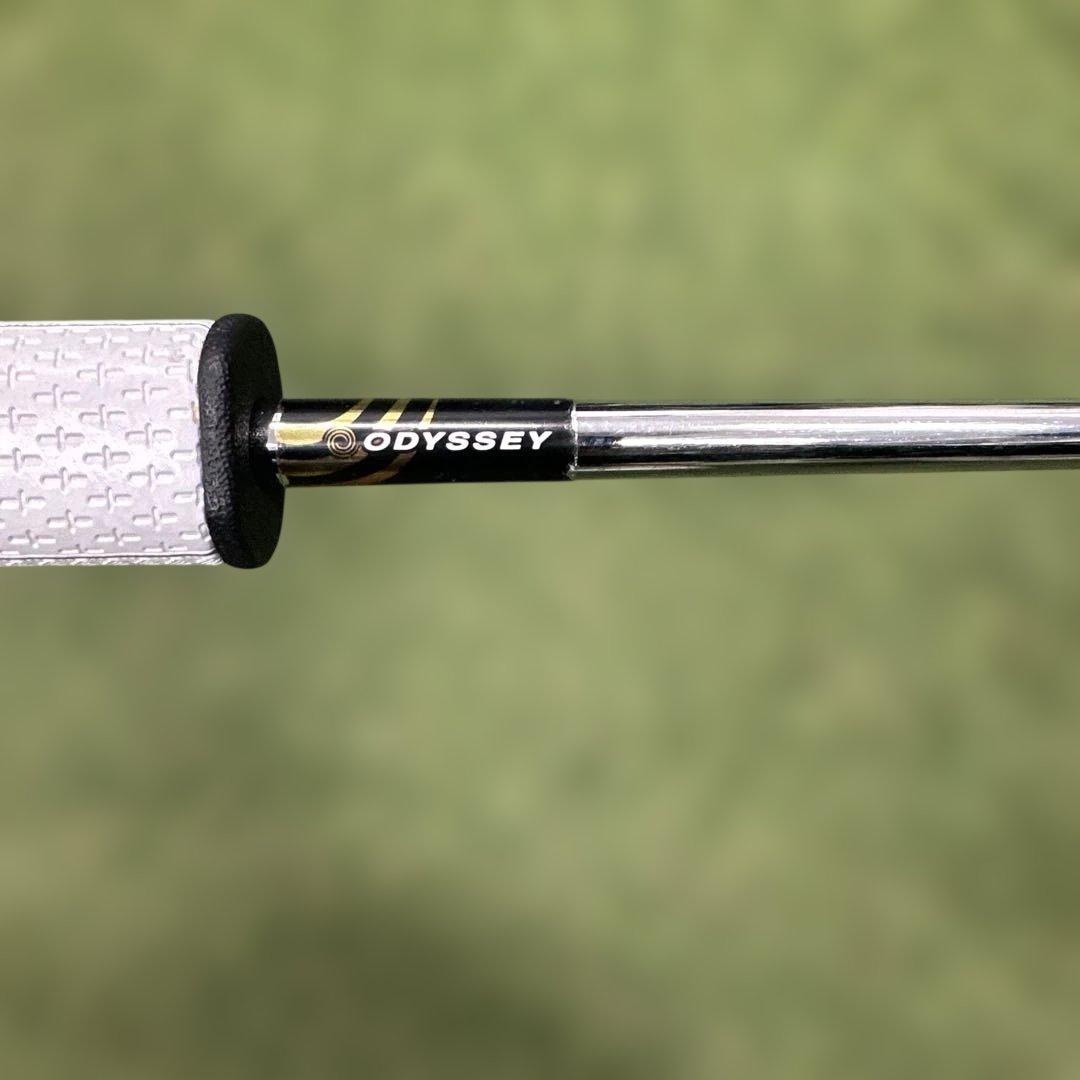Odyssey Sabertooth+SuperStrokeグリップ 38インチ