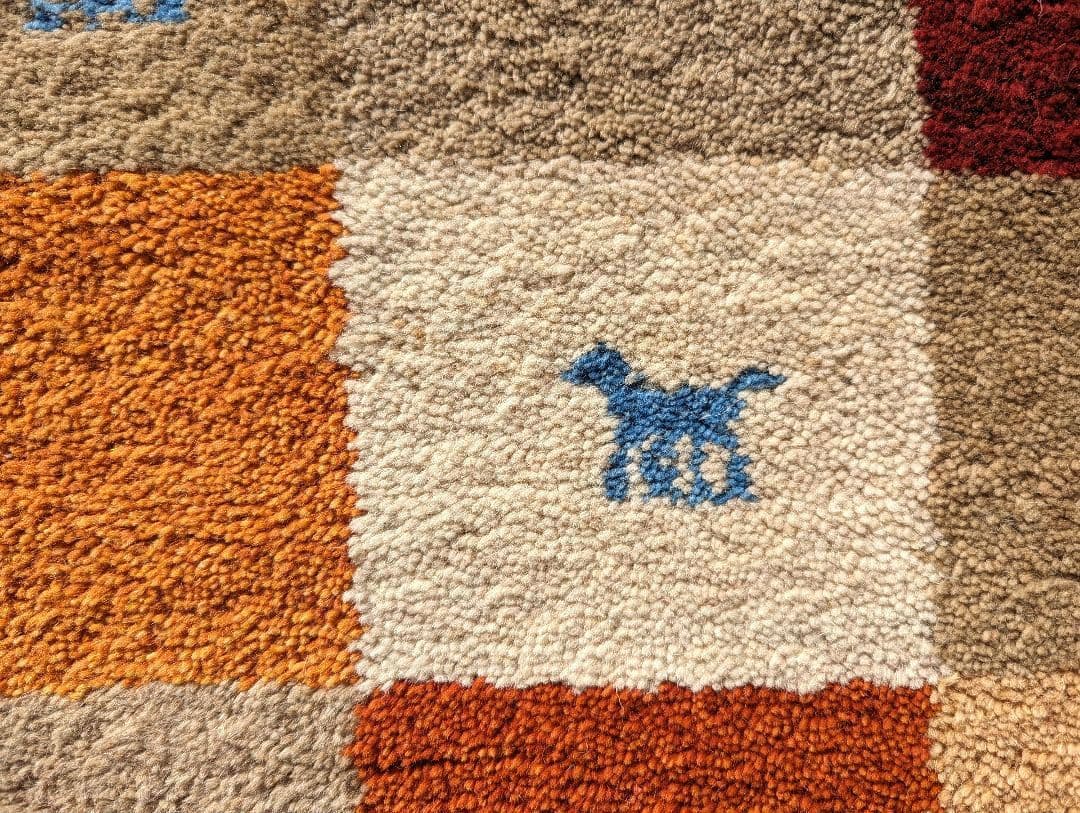 新品未使用　ギャッベ　ペルシャ絨毯　182 × 120cm　可愛い柄