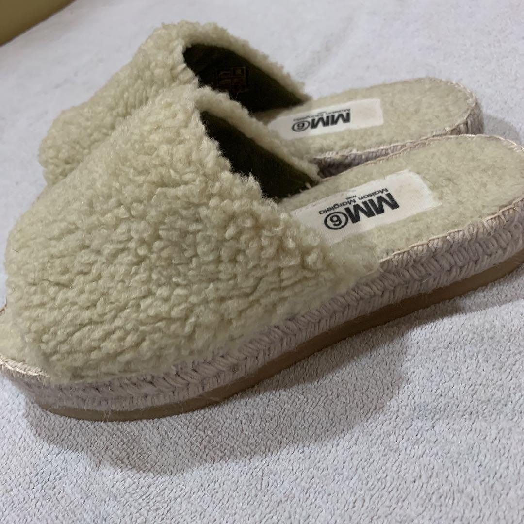 マルジェラ厚底ボアサンダル37