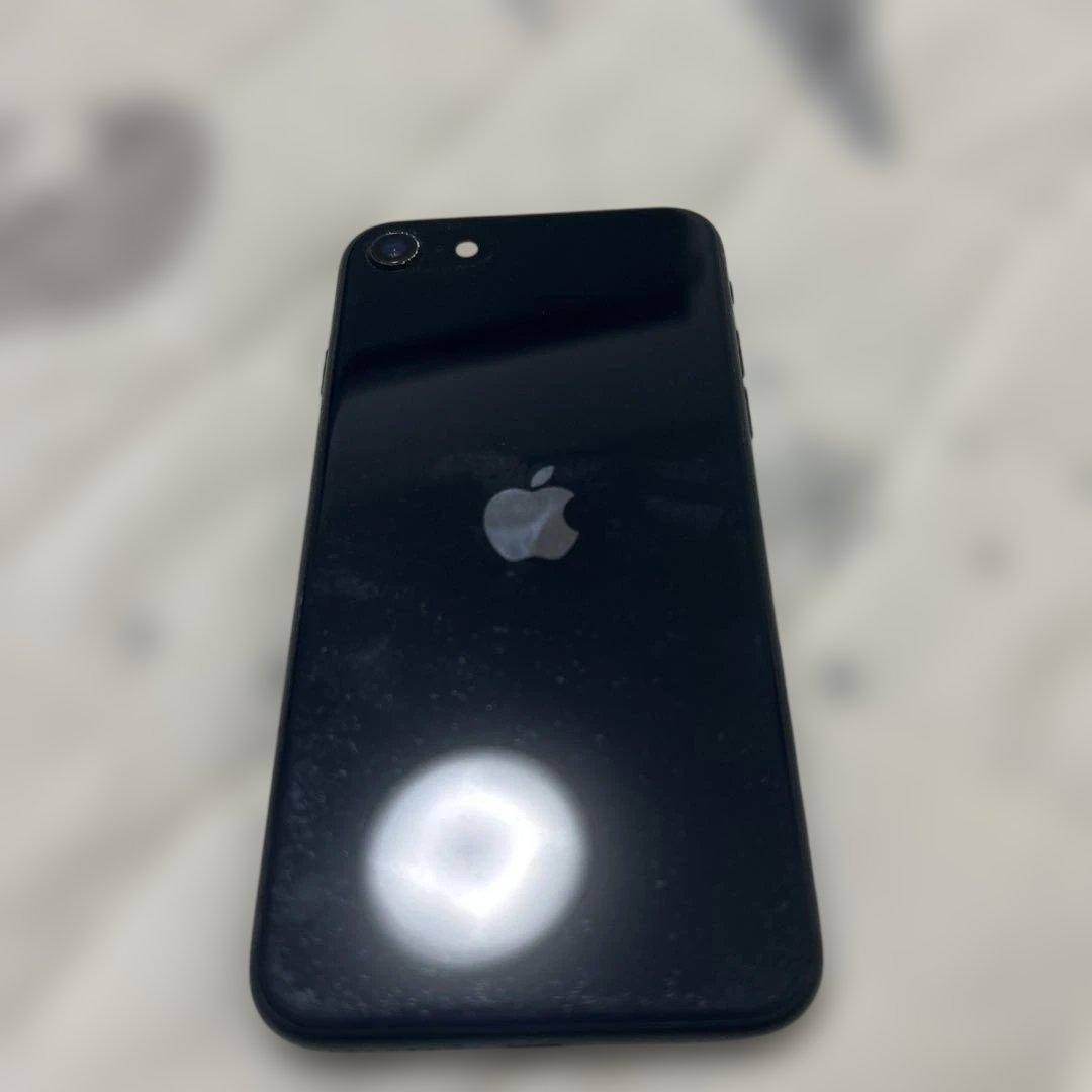 Apple iPhone SE 第3世代64gb ブラック 本体