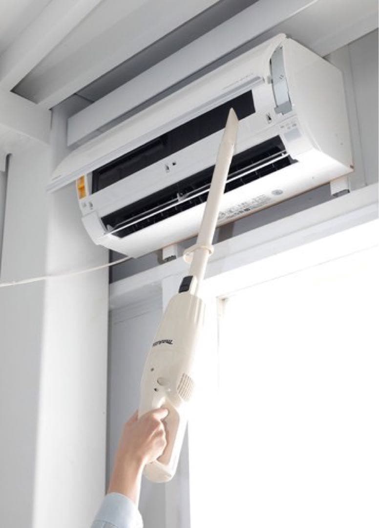 Makita スティック型掃除機 ホワイト・レッド