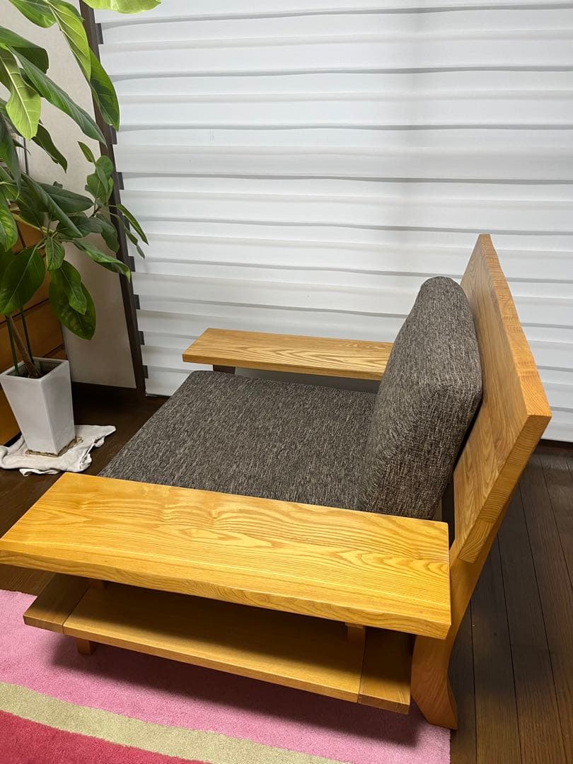 1人掛けソファ 木製フレーム　和室、洋室　OK