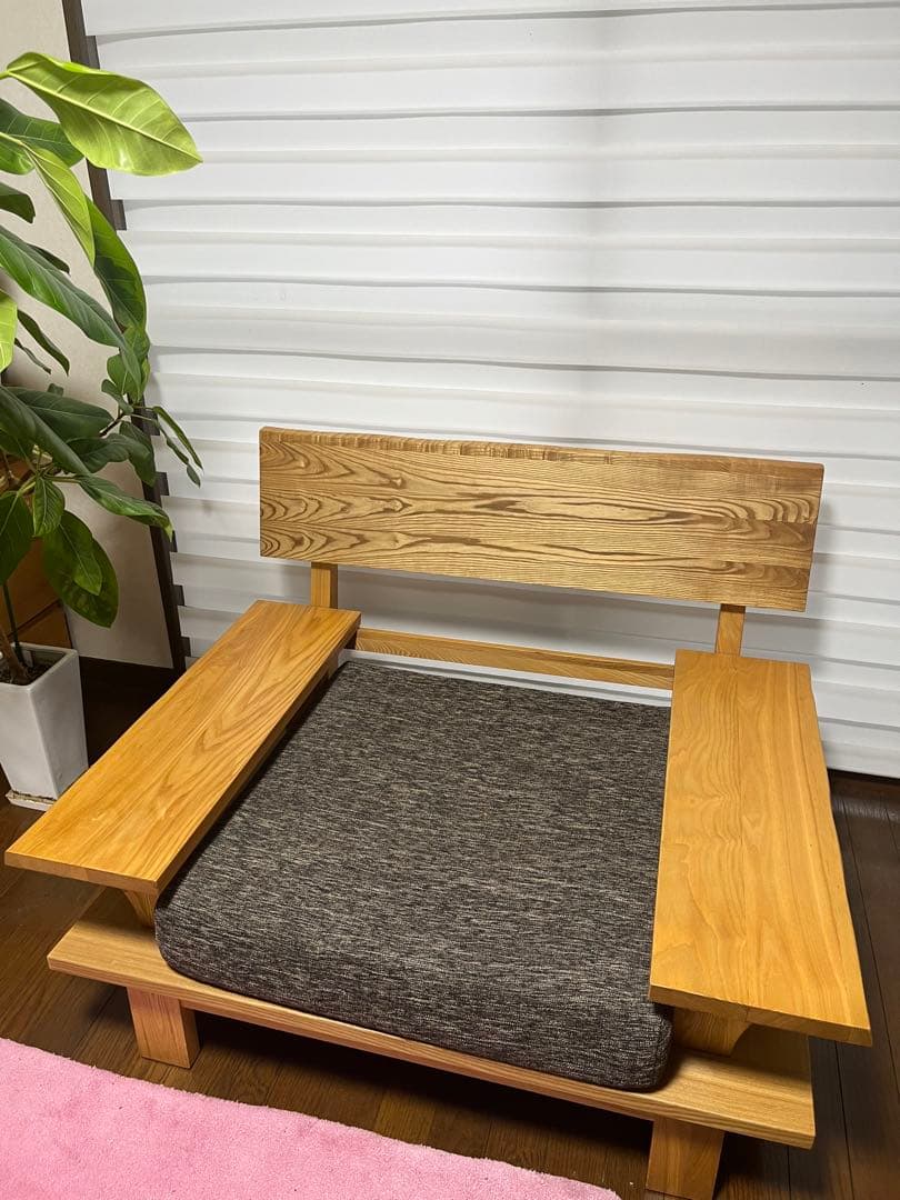 1人掛けソファ 木製フレーム　和室、洋室　OK