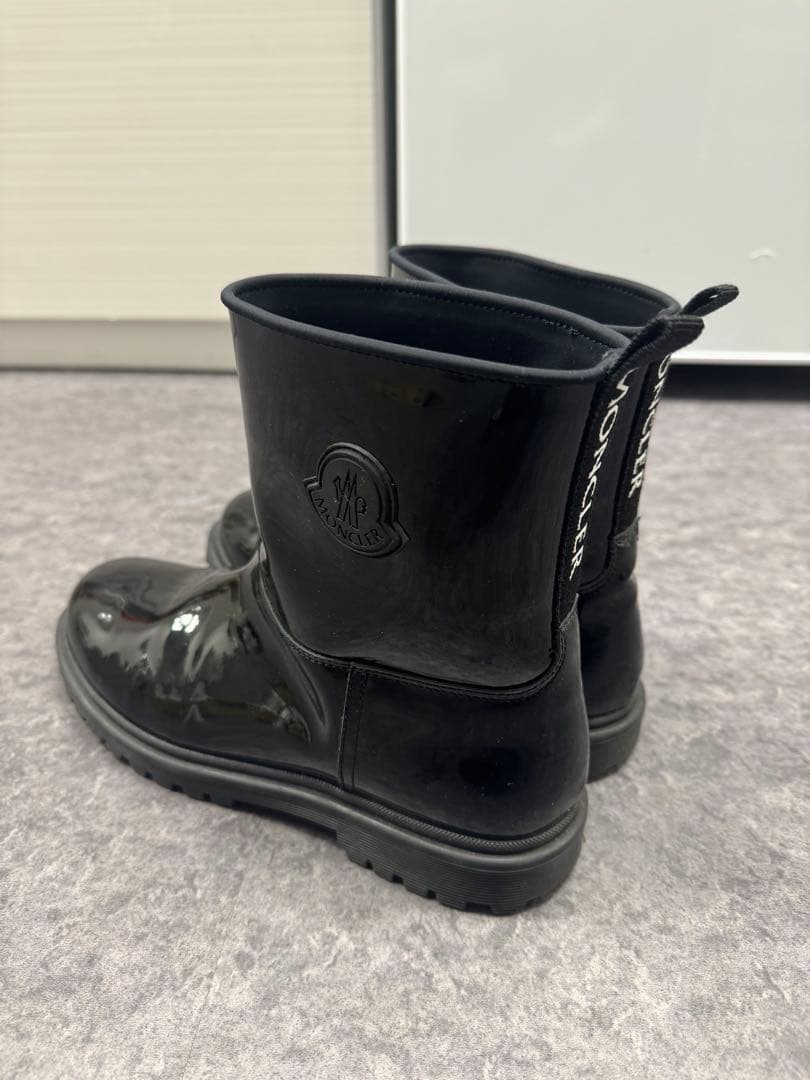 P*୧様 MONCLER ブラック ラバーシューズ