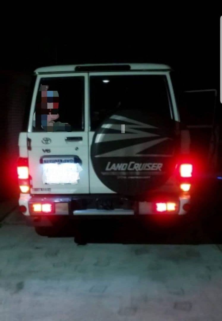 再販ランクル70(GRJ76K)　4灯化キット