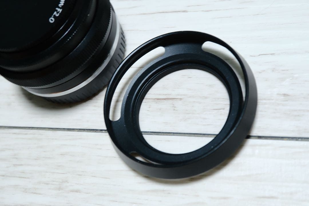 【新品級】TTArtisan 25mm f/2＆Lightやフードカバー等