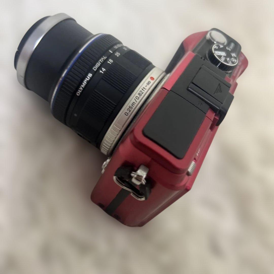 デジタルカメラ E-PL2 ZUIKO DIGITAL 14-42mm F3.5-5.6 II