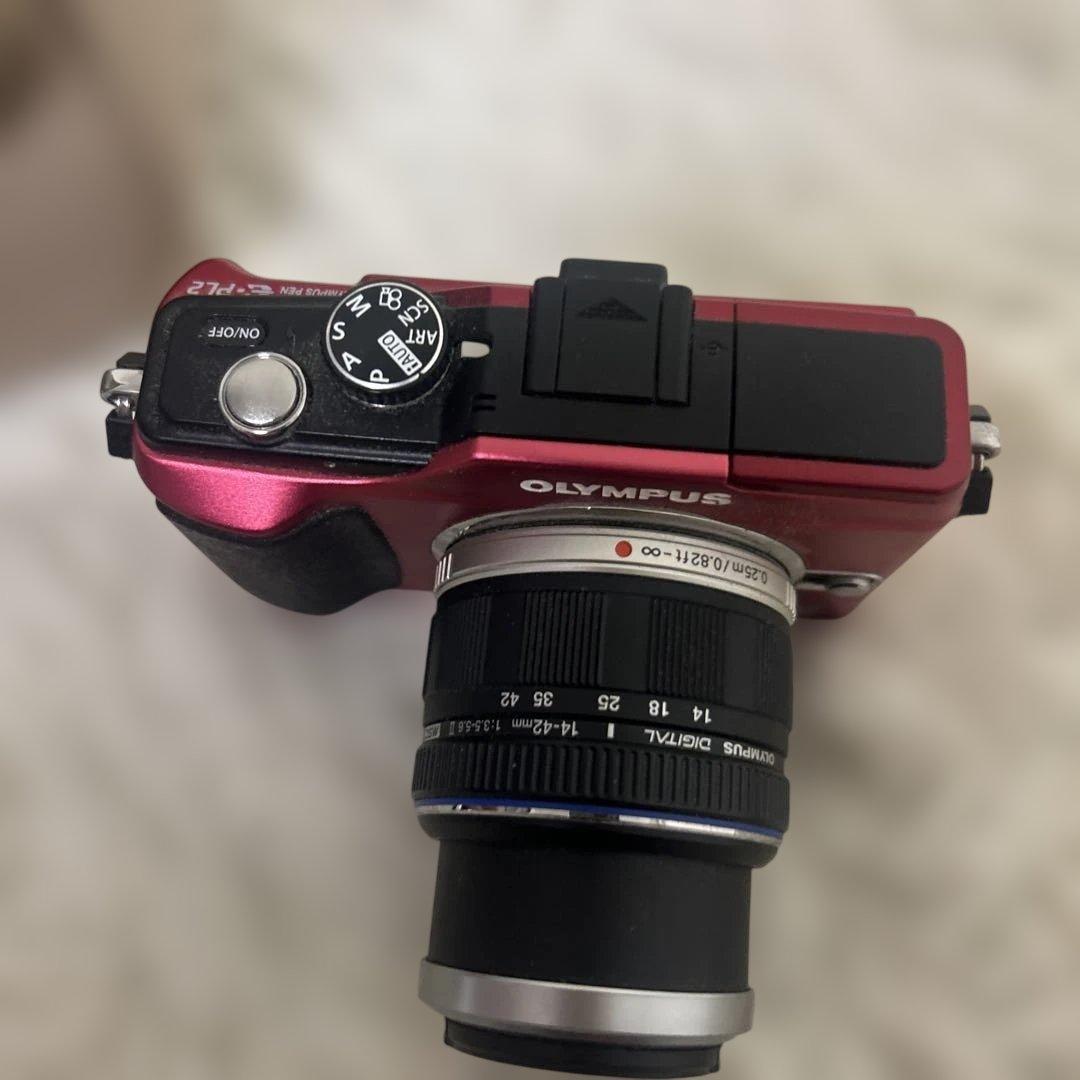 デジタルカメラ E-PL2 ZUIKO DIGITAL 14-42mm F3.5-5.6 II