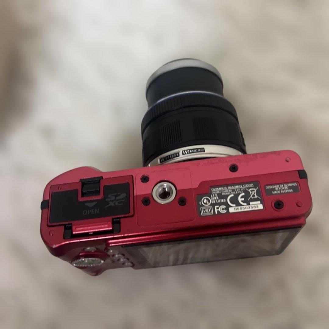 デジタルカメラ E-PL2 ZUIKO DIGITAL 14-42mm F3.5-5.6 II