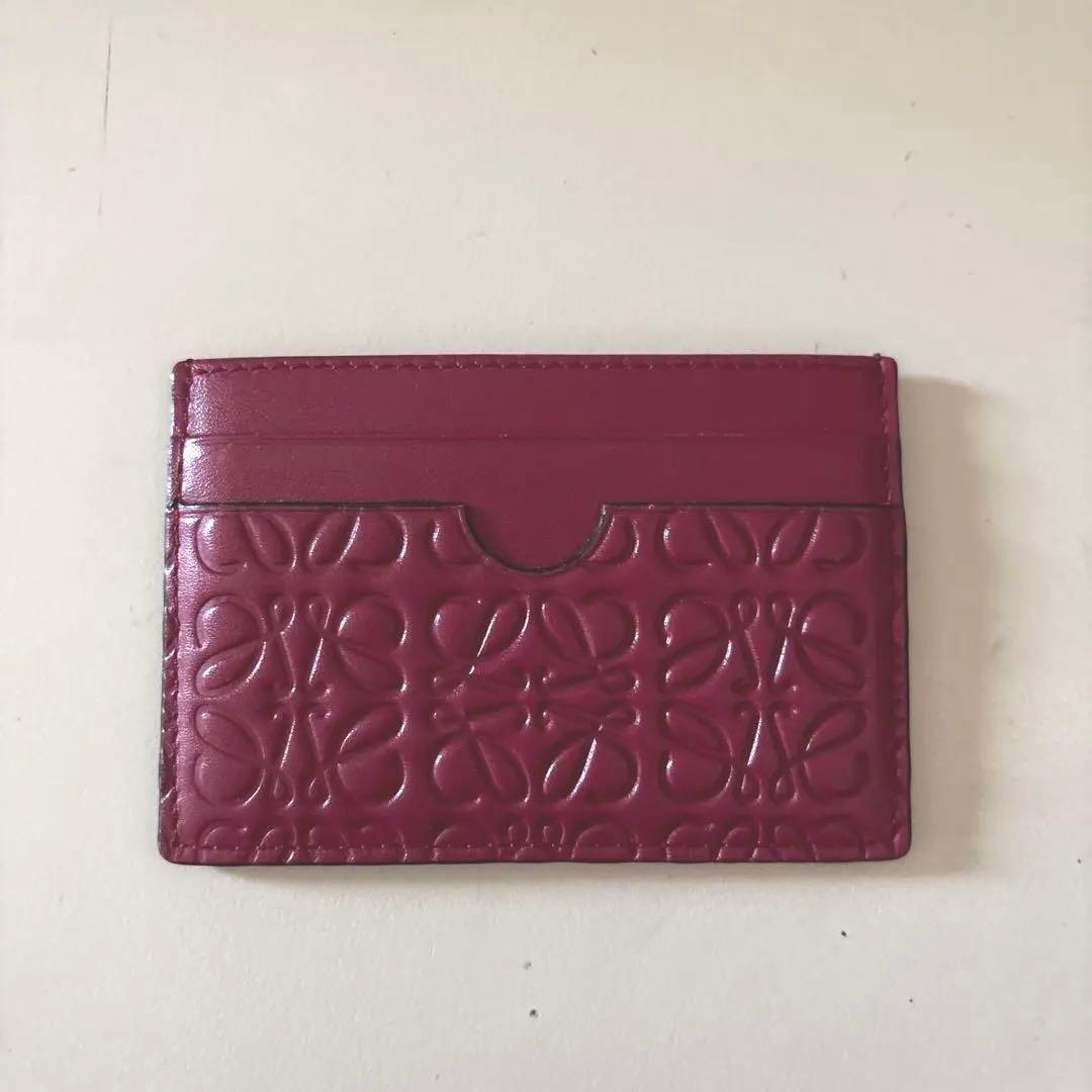 ロエベ カードケース リピートアナグラム レザー 赤　本日限定価格‼️