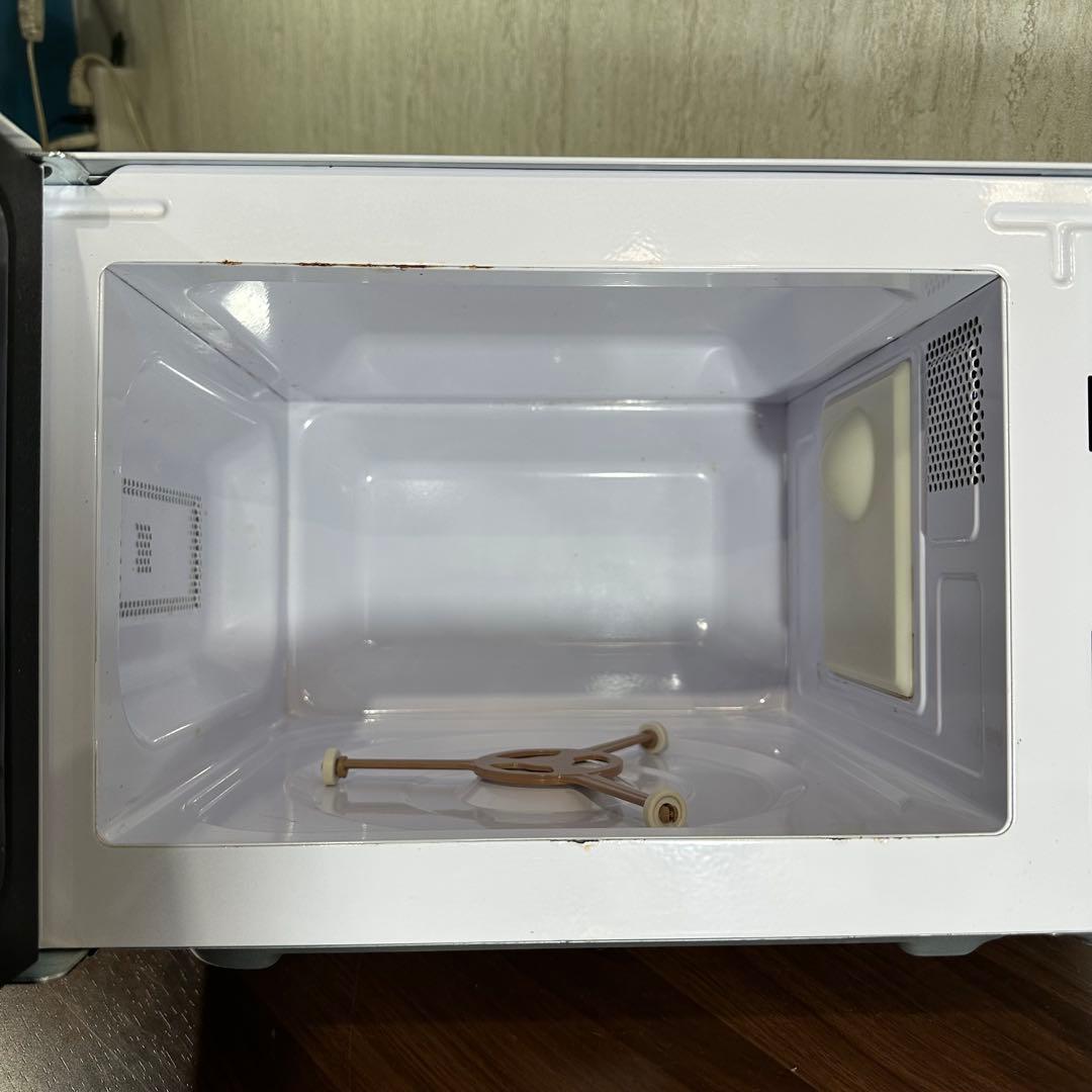 美品　アイリスオーヤマ 電子レンジ IMB-T178-W 23年製