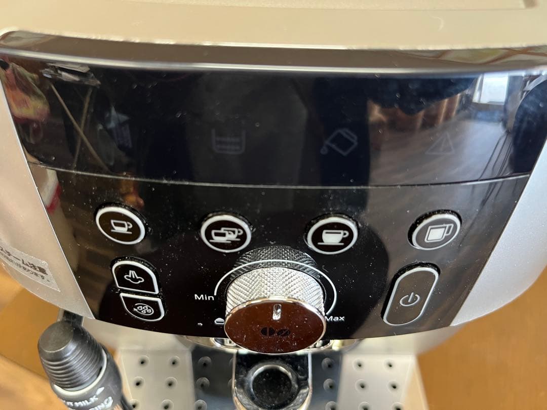 デロンギ エスプレッソマシーン