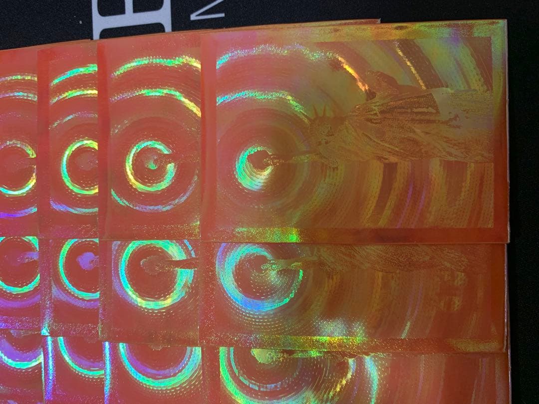 追跡あり　自由の女神　スリーブ　40枚　KMC スーパープリズム　オレンジ