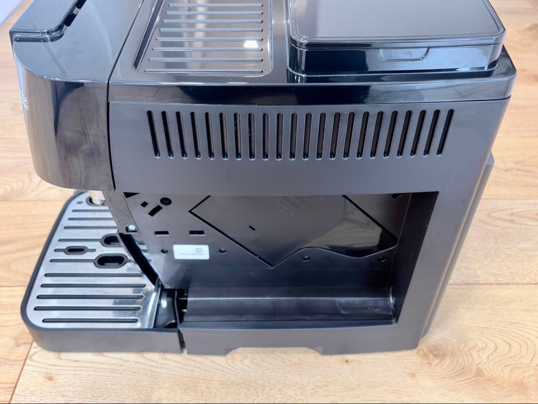 【美品】デロンギ マグニフィカ スタート ECAM22020B