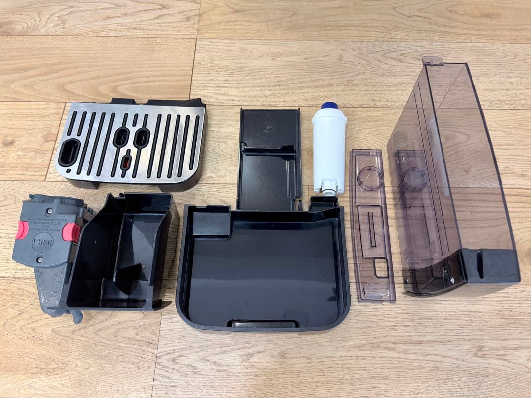 【美品】デロンギ マグニフィカ スタート ECAM22020B