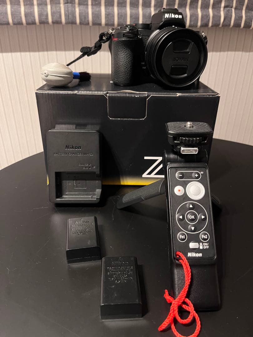 作画有　Nikon Z 50 16-50mm 付属品