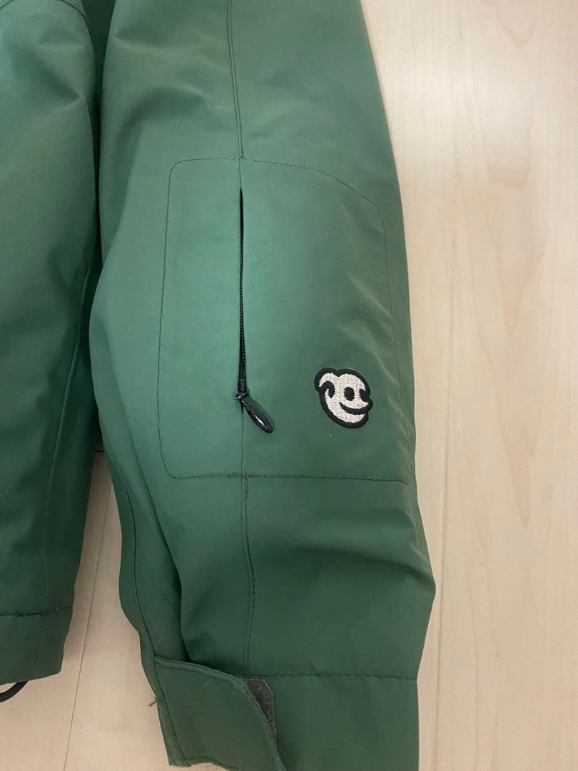 P.RHYTHM プリズム スノーボードウェア キッズウェア 上下セット160㎝