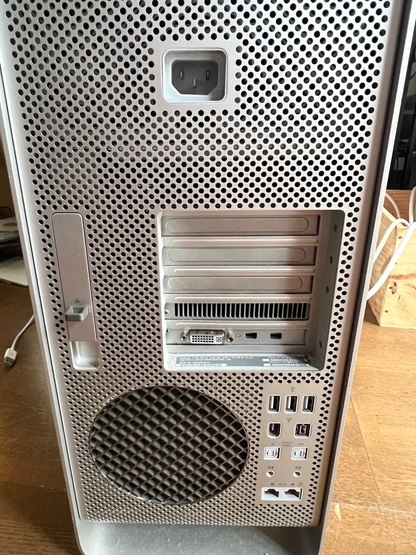 Apple Macデスクトップ 2.8GHz Xeon