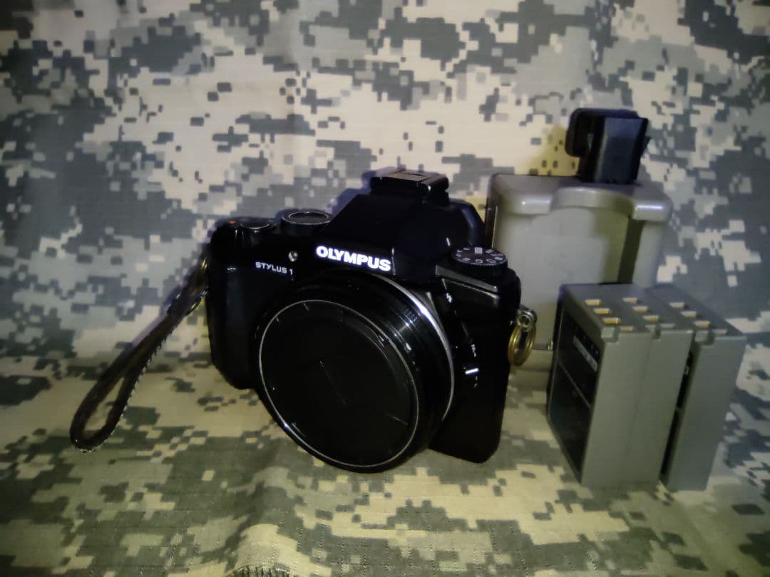 Olympus Stylus 1 コンパクトデジタルカメラ