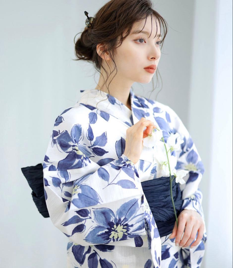 【本日最終セール】青い花柄浴衣・帯セット　Dita浴衣セット