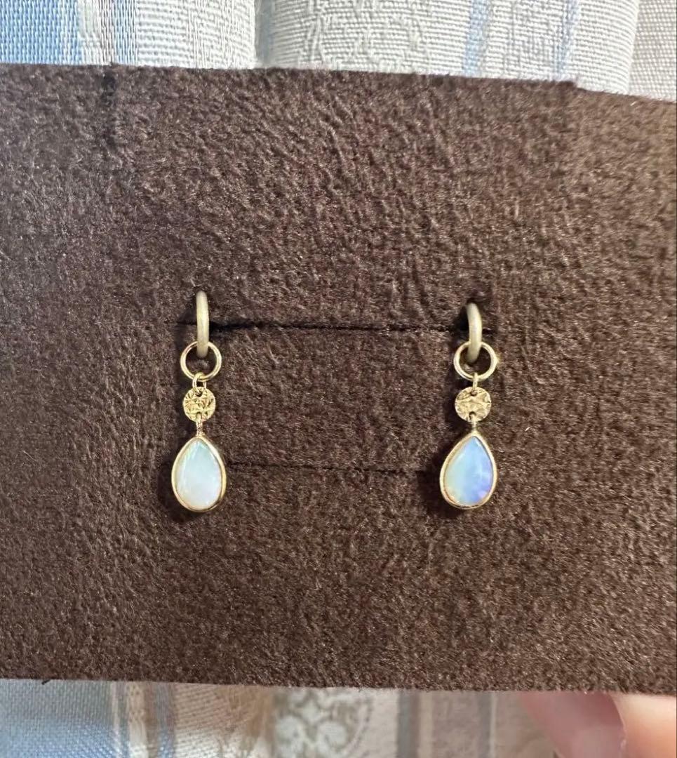 agete アガット　K10オパールピアスチャーム　イヤリングチャーム　箱付き