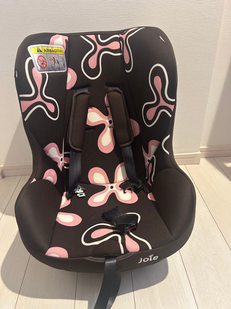 カトージ　チャイルドシート　ブラウン