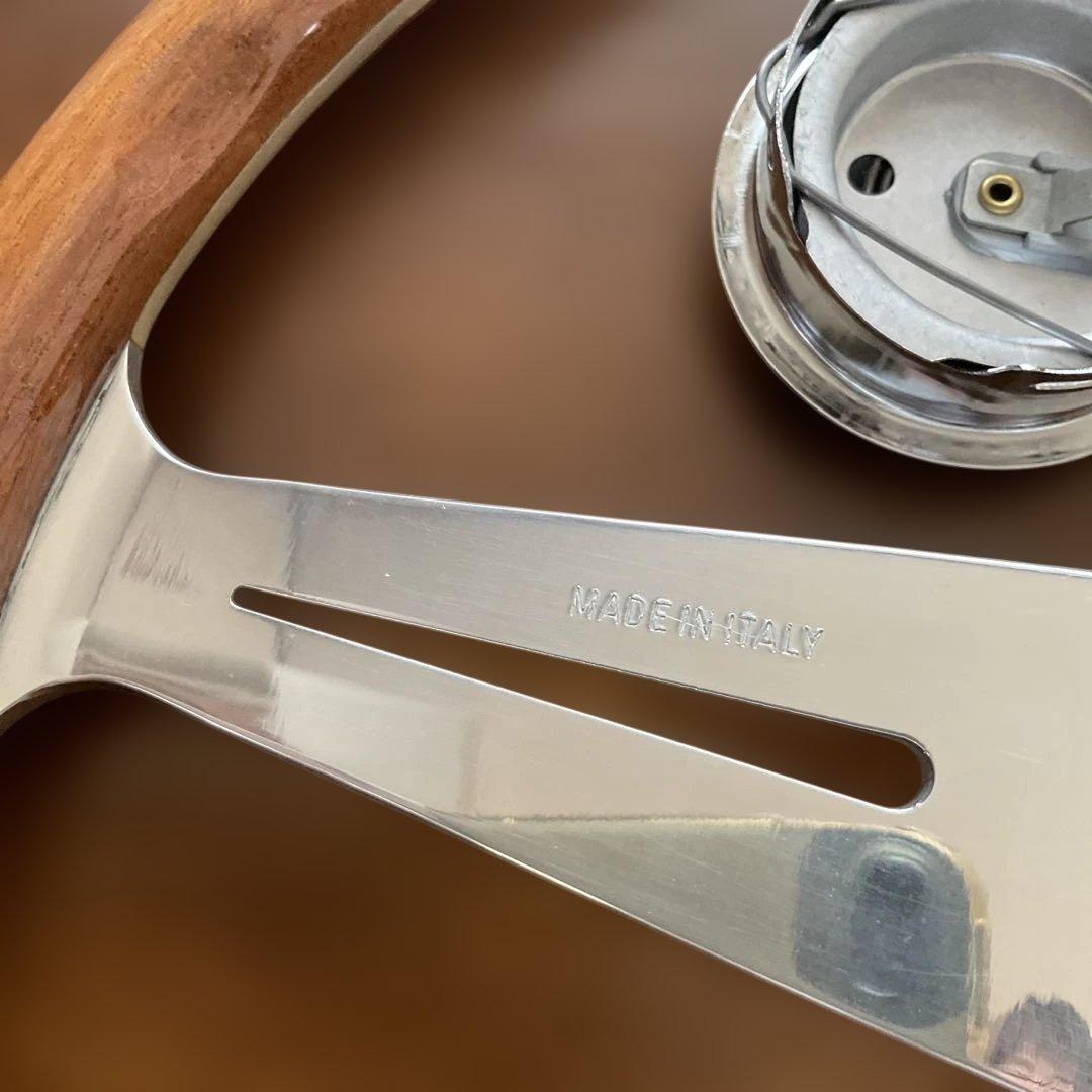 ナルディクラシック　ウッドステアリング