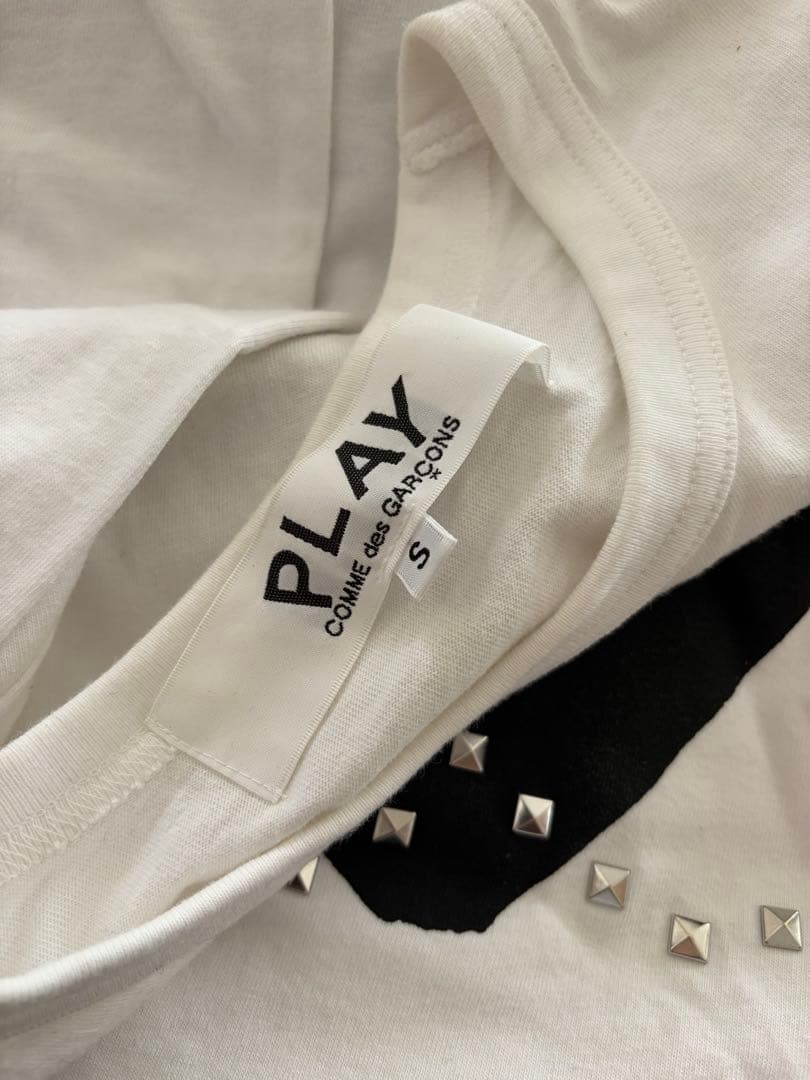 COMME des GARCONS play スタッズT