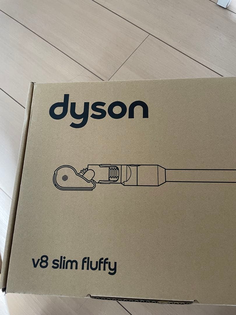 【美品】Dyson V8 Slim Fluffy 2024年製