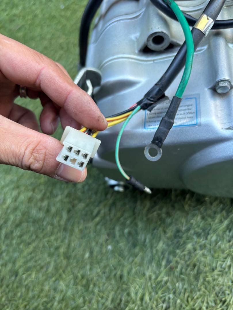 中華エンジン　ホンダ横型　互換　124cc 実働　キックスピンドル　難あり